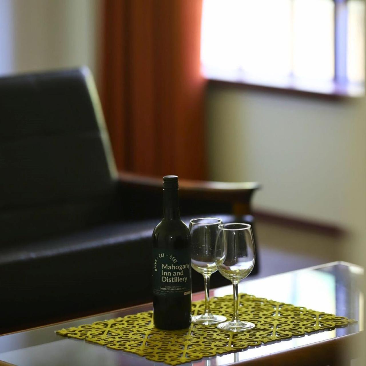 Mahogany Creek Mahogany Inn And Distillery מראה חיצוני תמונה