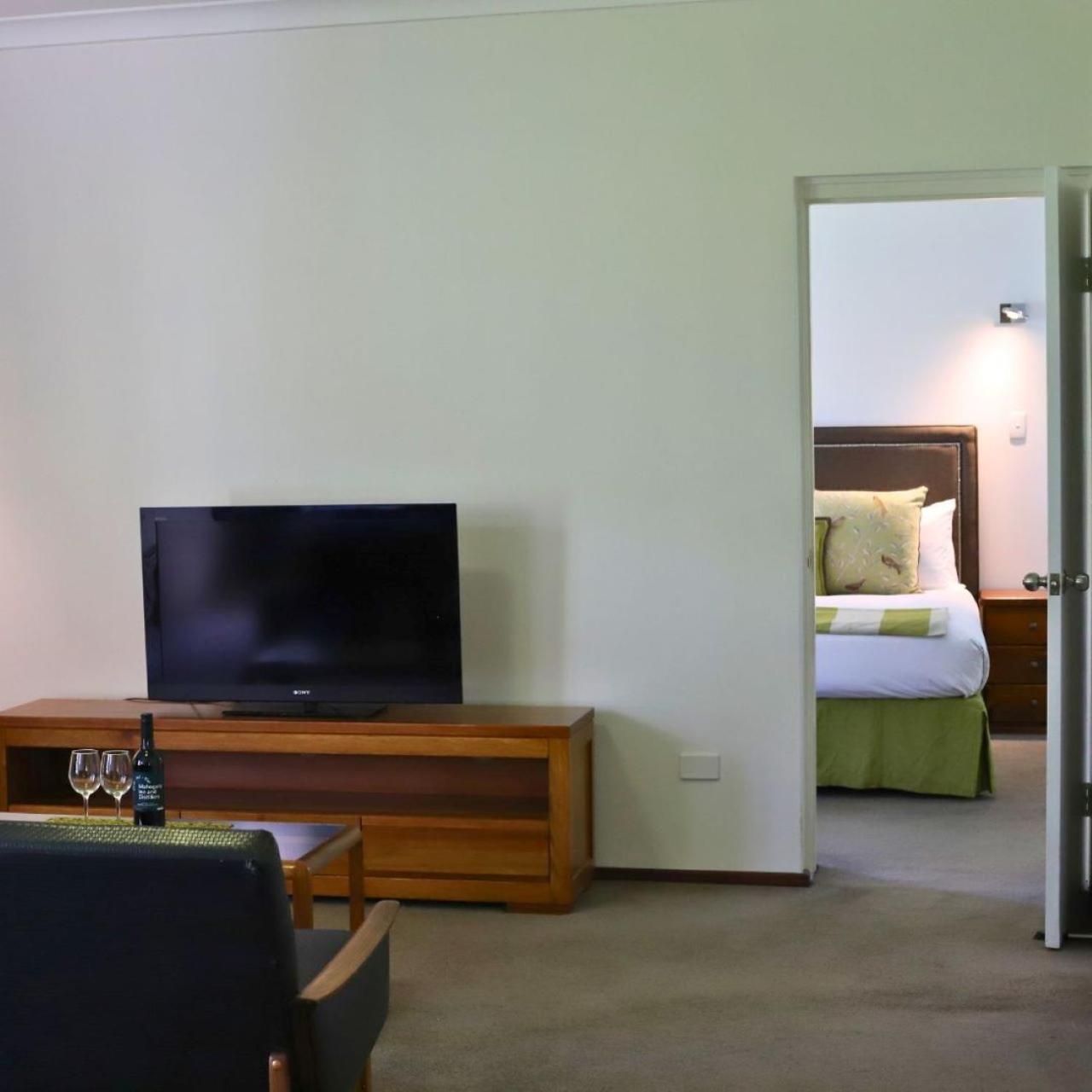 Mahogany Creek Mahogany Inn And Distillery מראה חיצוני תמונה