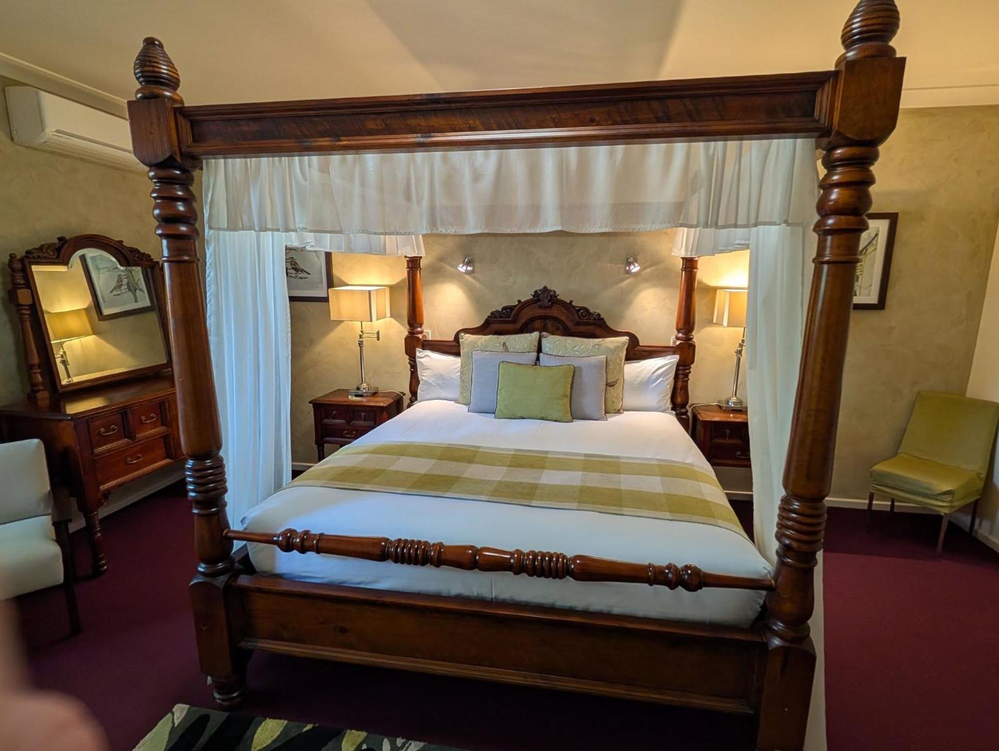 Mahogany Creek Mahogany Inn And Distillery מראה חיצוני תמונה